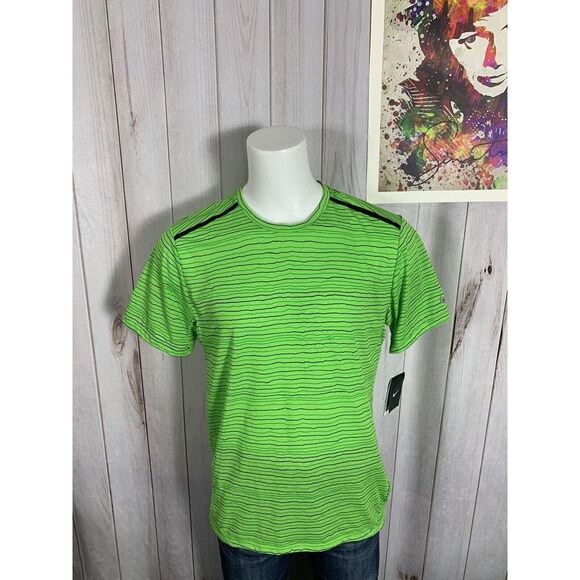 Nike Dri-fit Running Mens Running T-Shirt Size XL Green NWT Brand New Reflective - Picture 1 of 12
